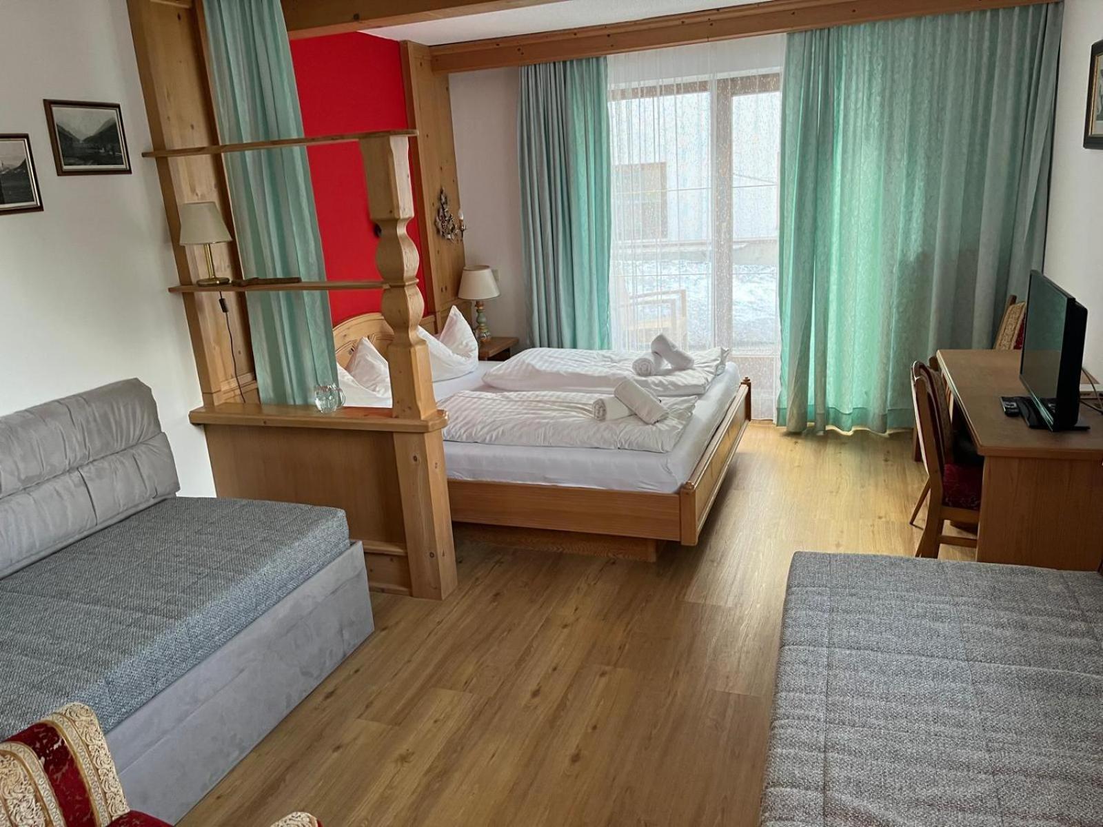 Tieflehner Hof Pitztalhaus Hotel Санкт-Леонгард-ім-Пітцталь Екстер'єр фото