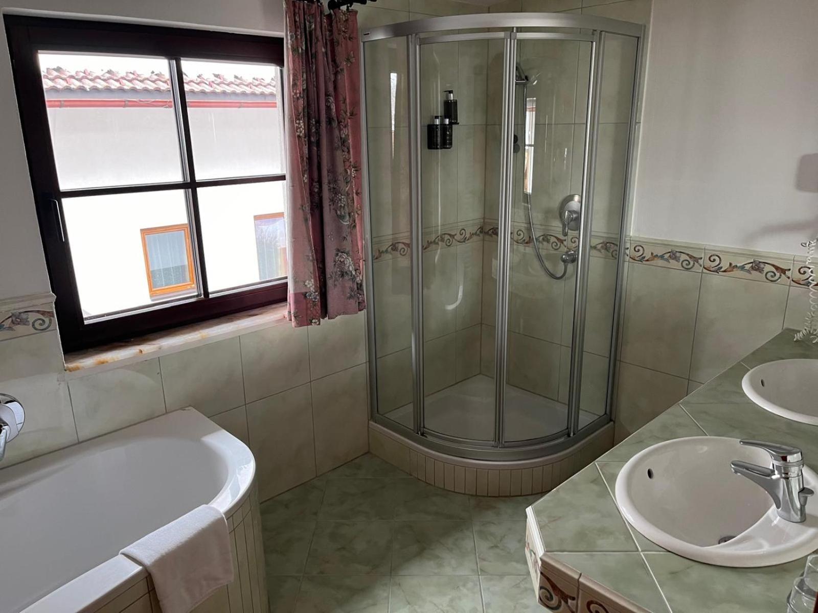 Tieflehner Hof Pitztalhaus Hotel Санкт-Леонгард-ім-Пітцталь Екстер'єр фото