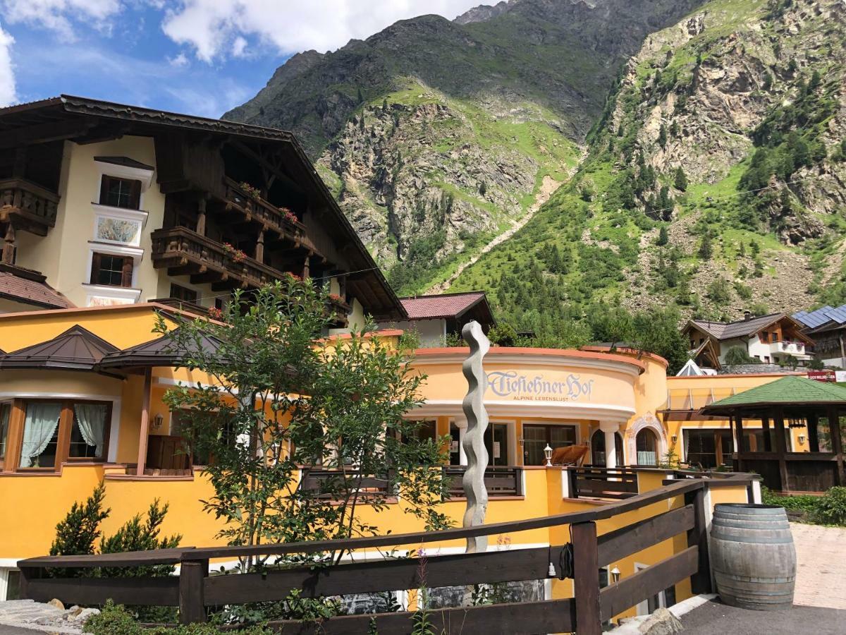 Tieflehner Hof Pitztalhaus Hotel Санкт-Леонгард-ім-Пітцталь Екстер'єр фото